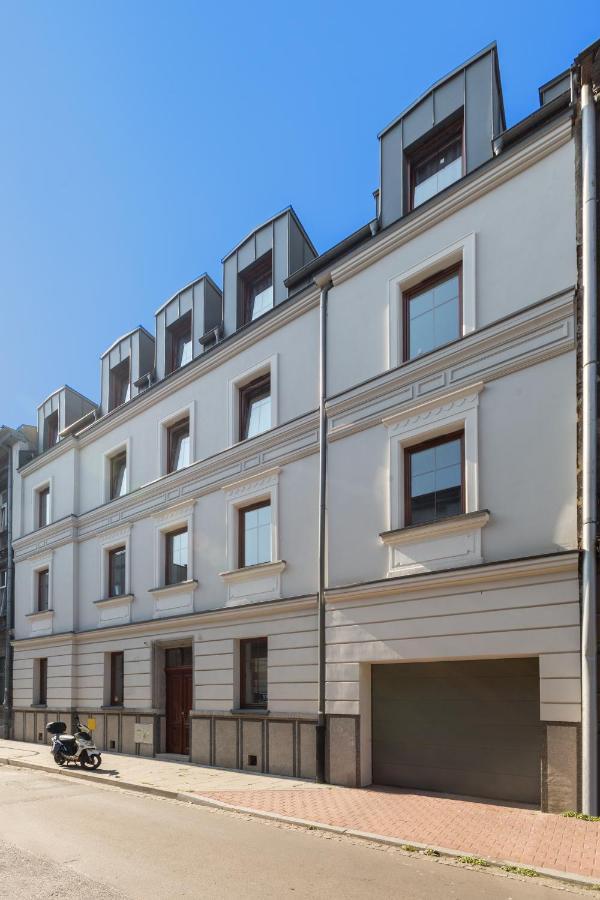 Friendhouse * Cracovia